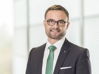 Simon M. Kothe