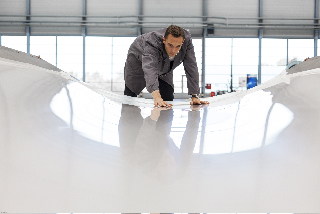 Dr.-Ing. Gregor Graßl, Projektleiter von FlexPlas® beim Fraunhofer IFAM.