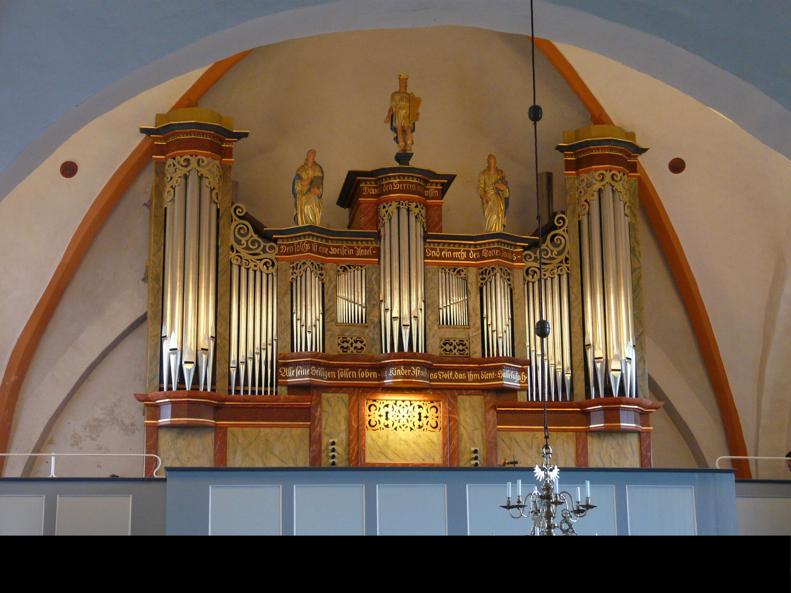 Historisches Orgelinstrument in Mariendrebber bei Diepholz.
