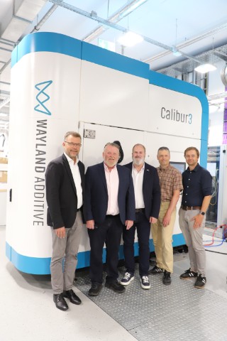 Representatives of Fraunhofer IFAM Dresden and Wayland Additive