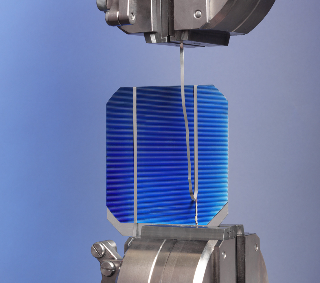 Peel test of a bonded joint Peel test of a bonded joint to characterize the bond strength